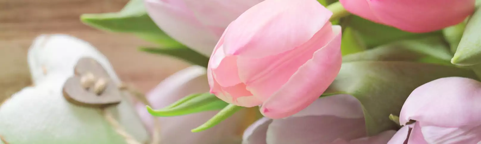 Tulpenstrauß © pixabay / NoName_13