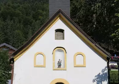 Notburga-Kapelle in Niederbreitenbach © Rufus46 / Wikimedia Commons